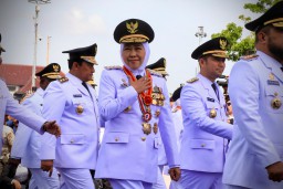 Usai Dilantik Presiden sebagai Gubernur dan Wagub Jatim, Khofifah - Emil Siap Sinergikan Nawa Bhakti Satya dengan Asta Cita