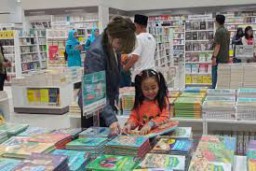 Gramedia hadirkan Creative and Art Corner