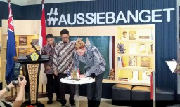 Konjen Australia Resmikan Pojok Baca di Perpustakaan UTM