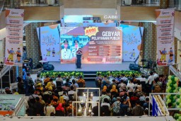 Buka Gebyar Pelayanan Publik, Wabup Gresik Bu Min Permudah Akselerasi Dunia Usaha