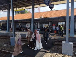 Tiket KA Lebaran di Stasiun Lamongan dan Babat Meningkat