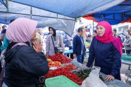 Gubernur Jatim Minta Bawang Merah Super Asli Kota Batu Dikembangkan