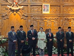 Efisiensi Anggaran, Bupati Kediri Fokuskan Kesehatan Pendidikan