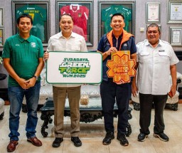 Pemkot Surabaya dan Persebaya Bahas Pengelolaan Stadion GBT