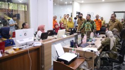 Ada Keluhan di Gresik, Kontak Lapor GUS di Nomor 0812-3225-4001
