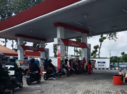Imbas Jalur Gumitir Ditutup, Pertalite dan Biosolar Langka di Jember