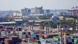 TPS Perkuat Efisiensi Layanan Lewat Digitalisasi Monitoring Petikemas Long Stay