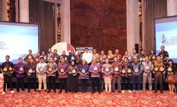 PLN Borong 43 Penghargaan di Nusantara CSR Awards 2025, Diganjar Predikat Platinum SDGs