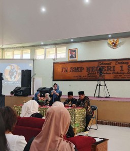 Pemkot Surabaya Gelar Masa Orientas Orang Tua Serentak