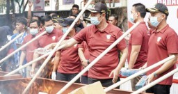 Pemkab Lamongan-Bea Cukai Musnahkan 506 Ribu Rokok Ilegal
