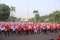 Kolaborasi dengan Pemkot Surabaya, Bank Jatim Sukses Selenggarakan Senam Lansia