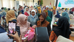Puluhan Ibu Ikuti Lomba Menyusui Bayi di Bojonegoro