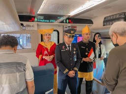 Indonesia Raya Bergema di Perjalanan Kereta Api