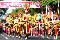 Meriah Kegiatan Karnaval Kebangsaan Peringati HUT RI di Banyuwangi