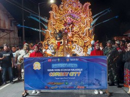 Parade Daul Combo di Pangarengan Sampang Berlangsung Meriah