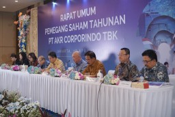 Semester I-2025 AKR Bukukan Kenaikan Laba 18 Persen