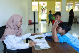 Kisah Murid Sekolah Rakyat Banyuwangi Belajar Mandiri