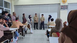 BHS Sumbang Televisi dan Alat Potong Rambut untuk Sekolah Rakyat