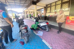 Drive Thru Cek Fisik Motor hadir di Samsat Surabaya Selatan