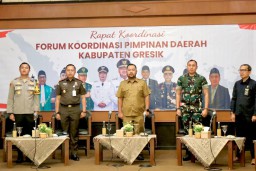Forkopimda Gresik Deklarasikan Regulasi Jam Operasional Truk Galian C