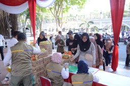Gerakan Pangan Murah Gresik Diserbu Masyarakat