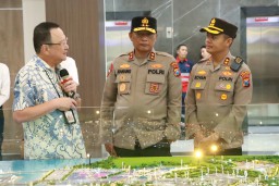 Tinjau Markas Pengaman Obyek Vital Polri di JIIPE, Kapolda Jatim Pastikan Keamanan Investasi dan Industri