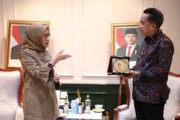Bupati Jember Temui Menteri PANRB, Perjuangkan PPPK Paruh Waktu