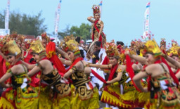 Ribuan Penari Gandrung Hibur Puluhan Ribu Pengunjung di Festival Gandrung Banyuwangi