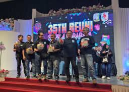 Reuni Spektakuler Alumni SMPN 4 Surabaya Angkatan '90, Ajang Nostalgia dan Silaturahmi