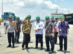Pemkab Lamongan Serius Perkuat Pelabuhan Tanjung Pakis Sebagai Gerbang Perdagangan Nasional