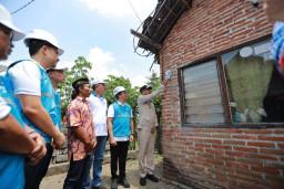 PLN Sambung Listrik Gratis untuk Warga Prasejahtera Tulungagung