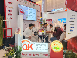 Pojok Keuangan Rakyat Hadir di Jatim Fest 2025