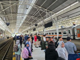 Sampai September Penumpang Kereta KAI Naik 7 Persen