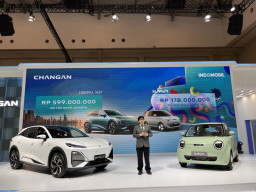 Changan Pamer Dua Mobil Listrik Baru di GJAW 2025, Lumin EV dan Deepal S07 Resmi Mengaspal
