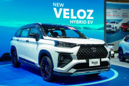 Toyota Buka Pemesanan New Veloz Hybrid EV di GJAW 2025, Tawarkan Harga Spesial Rp 299 Juta