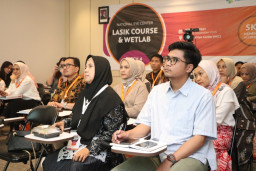 Upayakan Pemerataan Layanan Bedah Refraksi di Daerah, Puluhan Dokter Mata Tingkatkan Standar Keahlian di NEC Lasik Cours
