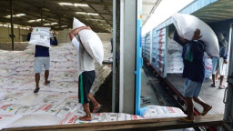 Dukung Ketahanan Pangan KAI Distribusikan Ribuan Ton Pupuk