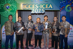 Petrokimia Gresik Raih Predikat “The Most Committed Corporate in Circular Economy” pada ICEA 2025