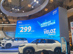 Toyota Veloz Hybrid Resmi Meluncur di GJAW 2025, Jadi MPV Hybrid Termurah Toyota