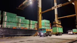 Operasional Terminal Peti Kemas Bagendang Tetap Normal