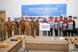 Pertagas Salurkan 8.000 Paket Bantuan Korban Banjir