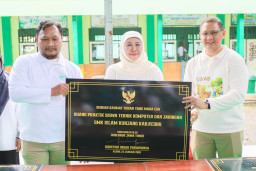 Gubernur Khofifah Resmikan Hasil Rehabilitasi dan Revitalisasi 26 SMA/SMK/SLB di Kediri,