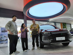 Polytron Berikan Layanan EVA 24 Jam Untuk Mobil Listrik G3 Series