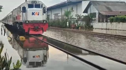 KAI Batalkan 38 Perjalanan KA Jalur Pantura Dampak Banjir Pekalongan