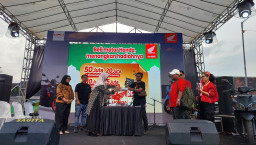 Antusias Disaksikan Konsumen, Grand Prize Honda PCX160 Jatuh ke Tangan Warga Jember