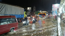 Banjir Kembali Terjang Jember, Jalur Nasional Sempat Ditutup