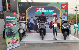 Honda Ramadan Exhibition Ramaikan Jember, Honda PCX160 Tampil dengan Warna Baru