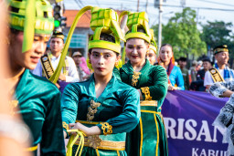Pemkab Gresik Gelar Kirab Budaya Jelang Kontes Bandeng Kawak