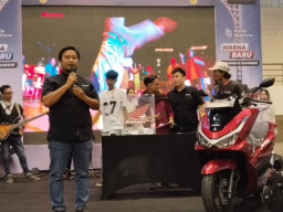Ribuan Konsumen Saksikan Pengundian “Untukmu Konsumen Honda” di GOR Ken Arok Malang
