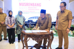 Bupati Yani Ingatkan Pembangunan Tetap Fokus di Tengah Tekanan Global